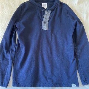 GAP Shirt